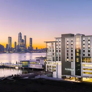 By Marriott Hotel Weehawken