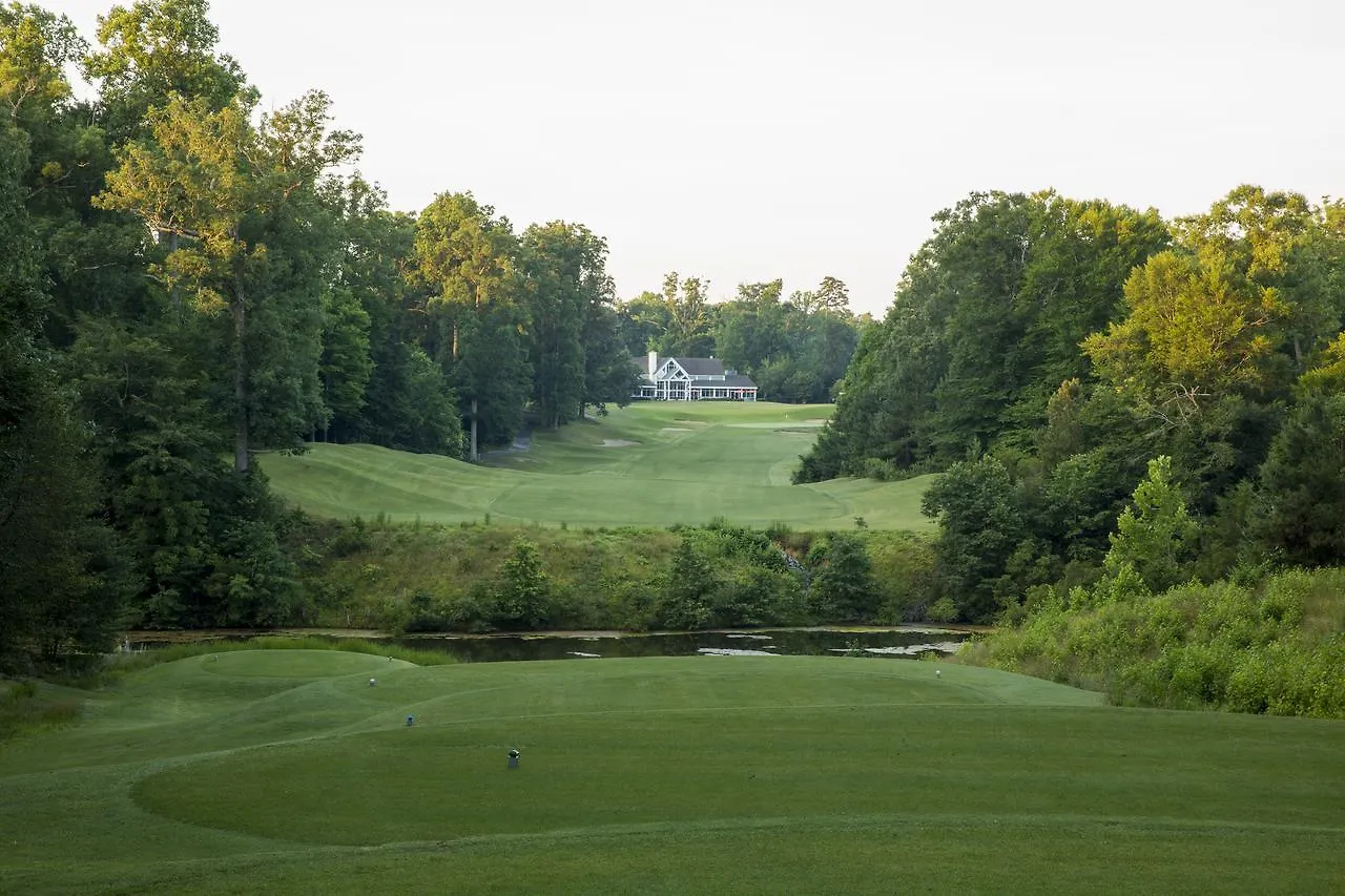 Williamsburg Woodlands Hotel & Suites, An Official Colonial Williamsburg Hotel